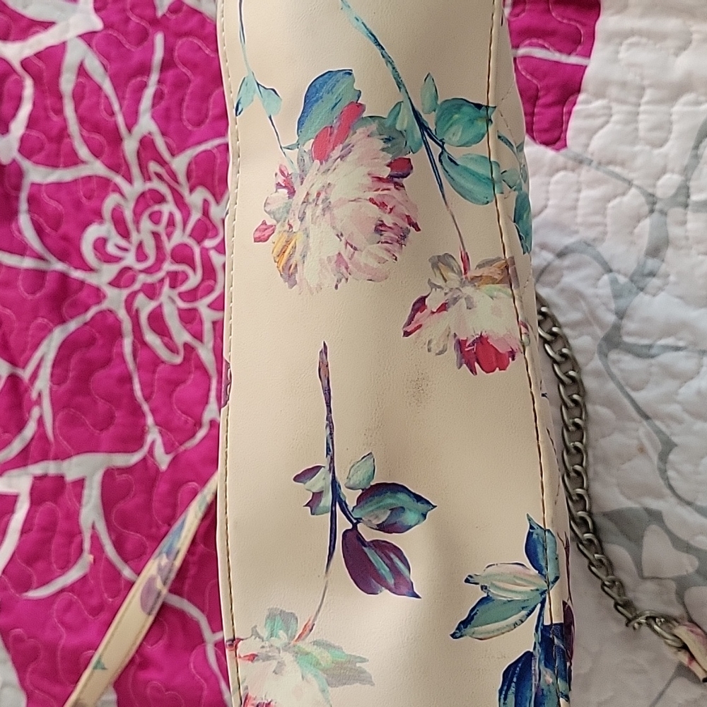 Tote - Picture 5 of 5
